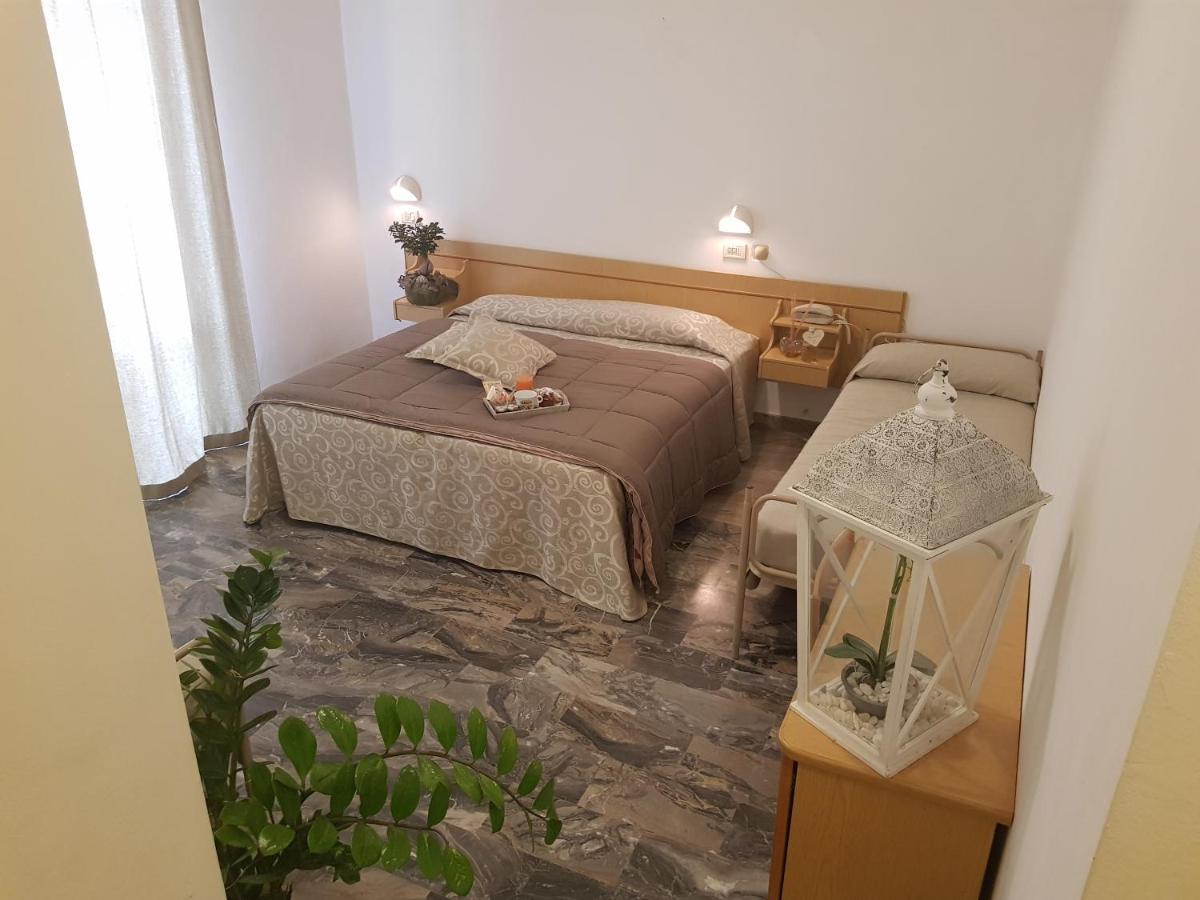 Hotel Romantica Rimini Zewnętrze zdjęcie