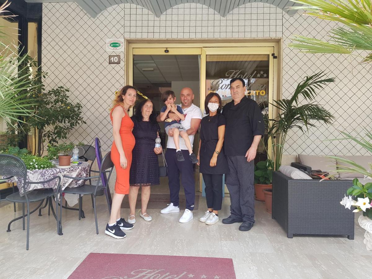Hotel Romantica Rimini Zewnętrze zdjęcie