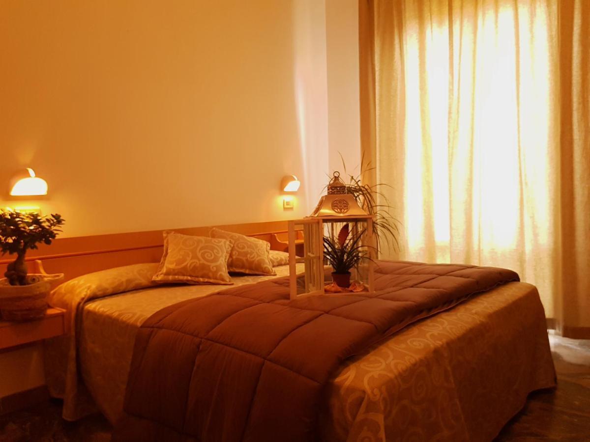 Hotel Romantica Rimini Zewnętrze zdjęcie