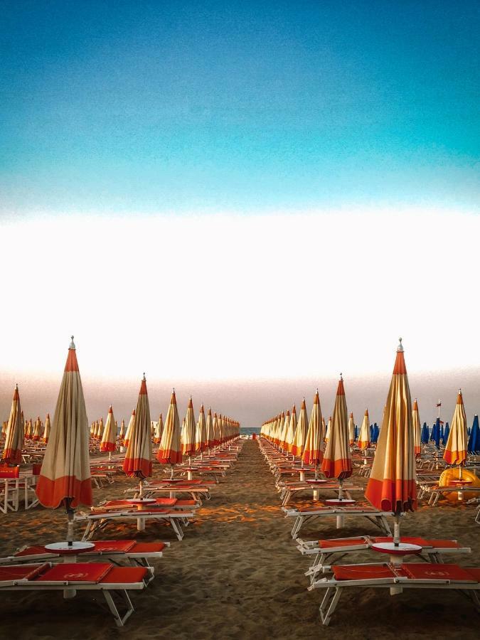 Hotel Romantica Rimini Zewnętrze zdjęcie