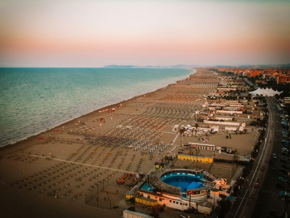 Hotel Romantica Rimini Zewnętrze zdjęcie